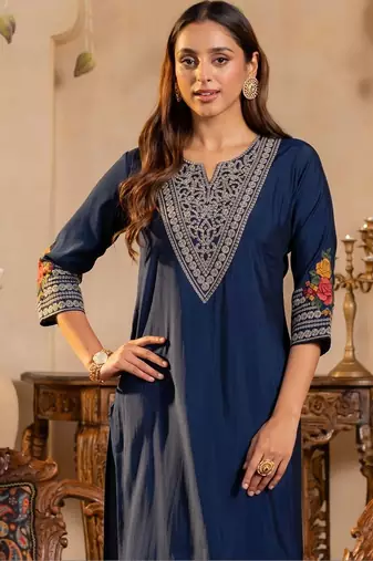 Women Ethnic Motifs Embroidered Regular Thread Work Kurta with Trousers