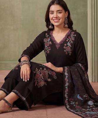 Women Floral Embroidered Regular Thread Work Kurta with Palazzos & With Dupatta 5