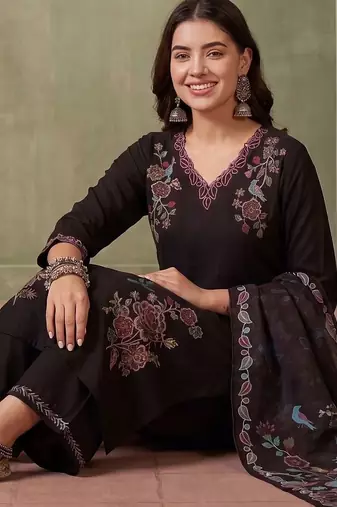 Women Floral Embroidered Regular Thread Work Kurta with Palazzos & With Dupatta