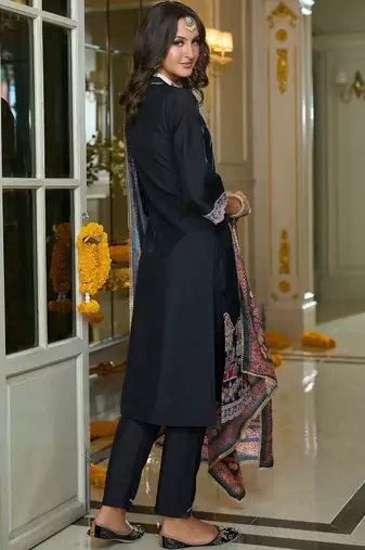 Women Ethnic Motifs Embroidered Regular Thread Work Kurta with Trousers & With Dupatta