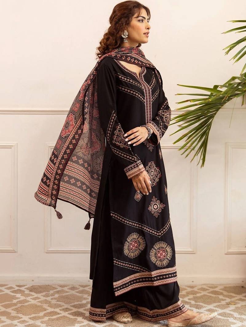 Women Ethnic Motifs Printed Regular Kurta with Palazzos & With Dupatta