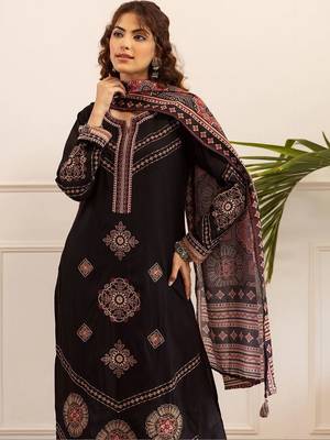 Women Ethnic Motifs Printed Regular Kurta with Palazzos & With Dupatta 2
