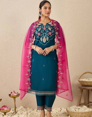 Women Ethnic Motifs Embroidered Regular Thread Work Kurta with Trousers & With Dupatta 6
