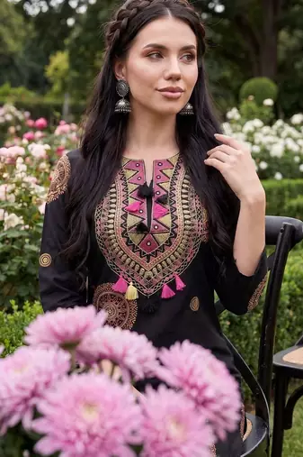 Women Ethnic Motifs Printed Regular Pure Cotton Kurta with Trousers