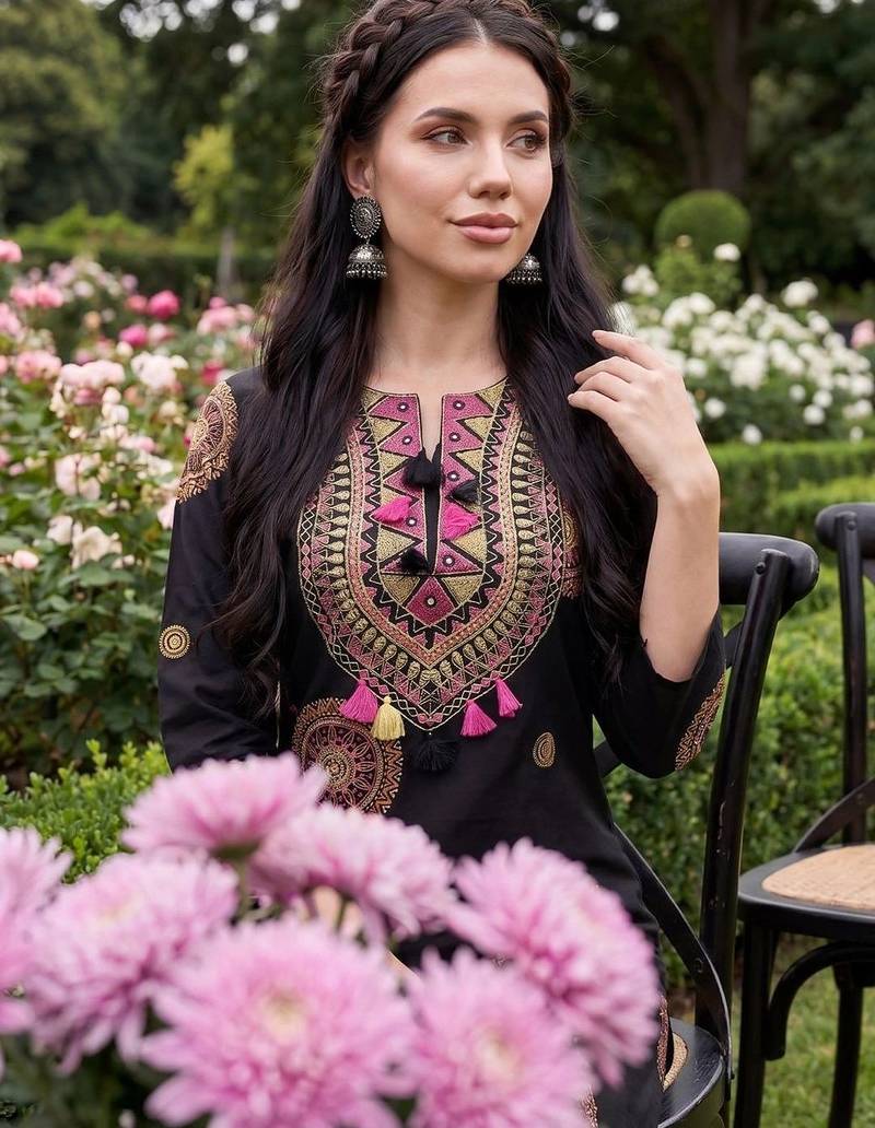 Women Ethnic Motifs Printed Regular Pure Cotton Kurta with Trousers