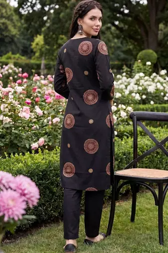 Women Ethnic Motifs Printed Regular Pure Cotton Kurta with Trousers