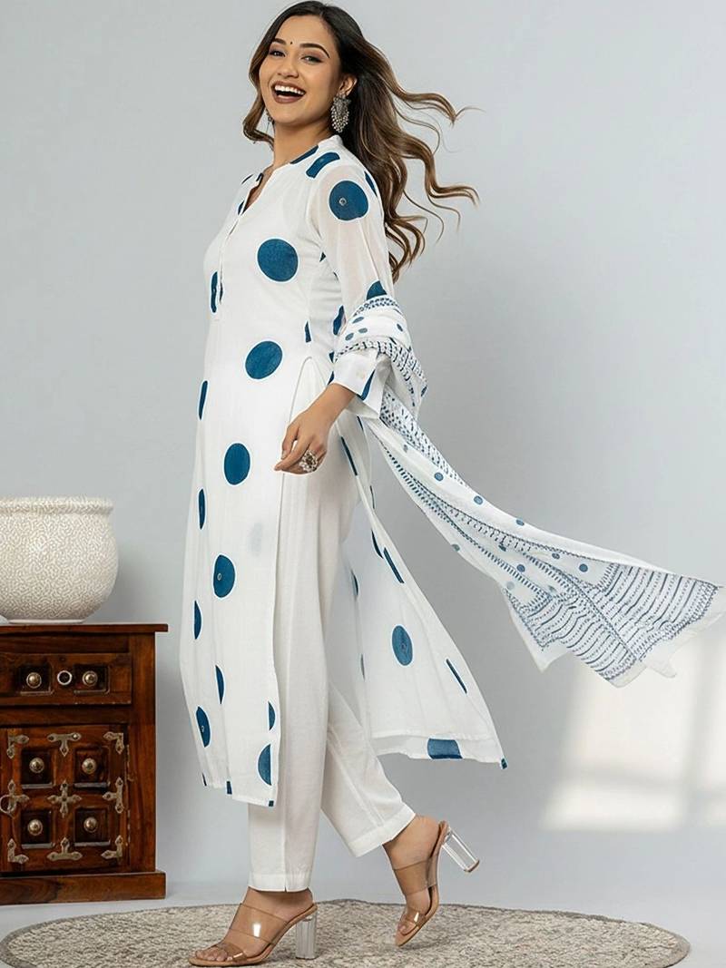 Women Printed Regular Pure Cotton Kurta with Trousers & With Dupatta