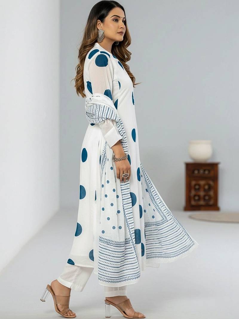Women Printed Regular Pure Cotton Kurta with Trousers & With Dupatta