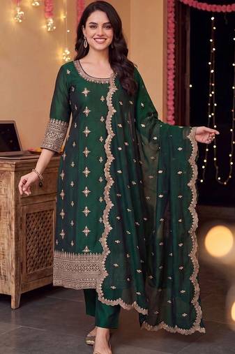 Women Ethnic Motifs Embroidered Regular Kurta with Trousers & With Dupatta