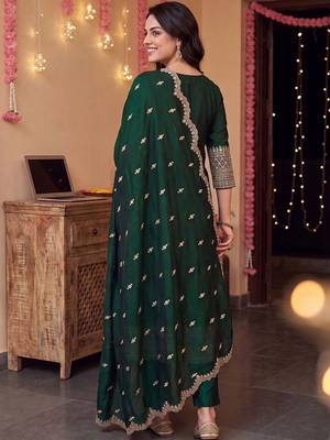 Women Ethnic Motifs Embroidered Regular Kurta with Trousers & With Dupatta 4