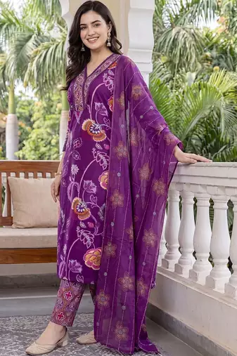 Women Floral Printed Regular Pure Cotton Kurta with Trousers & With Dupatta