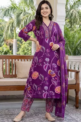 Women Floral Printed Regular Pure Cotton Kurta with Trousers & With Dupatta