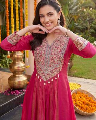 Women Ethnic Motifs Embroidered Regular Kurta with Trousers & With Dupatta 2