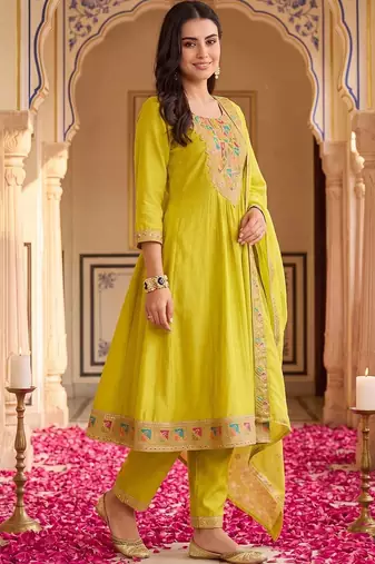 Women Ethnic Motifs Embroidered Empire Thread Work Kurta with Trousers & With Dupatta