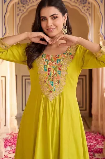 Women Ethnic Motifs Embroidered Empire Thread Work Kurta with Trousers & With Dupatta