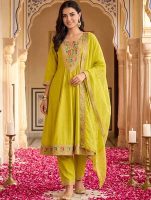 Women Ethnic Motifs Embroidered Empire Thread Work Kurta with Trousers & With Dupatta 6