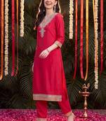 Women Ethnic Motifs Embroidered Regular Thread Work Kurta with Trousers