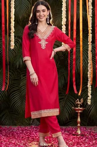 Women Ethnic Motifs Embroidered Regular Thread Work Kurta with Trousers