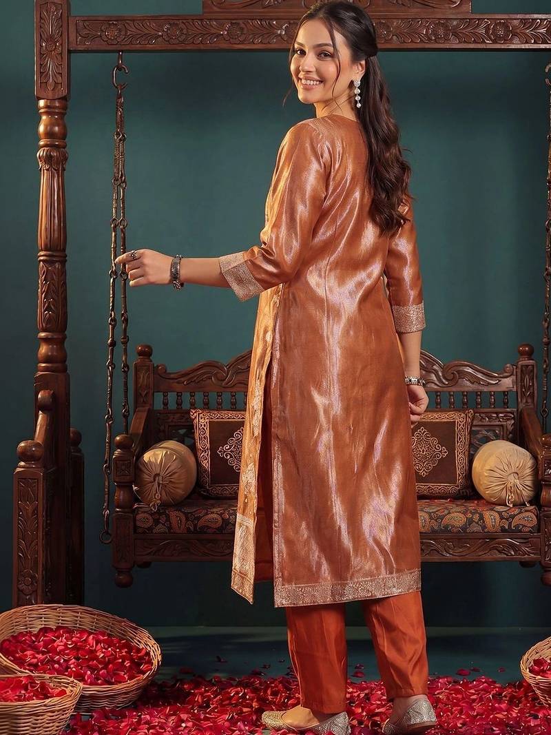 Women Regular Kurta with Trousers & With Dupatta