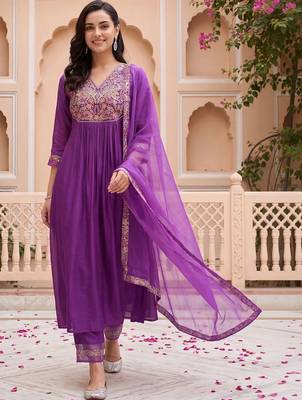 Women Ethnic Motifs Embroidered Empire Liva Kurta with Trousers & With Dupatta 6