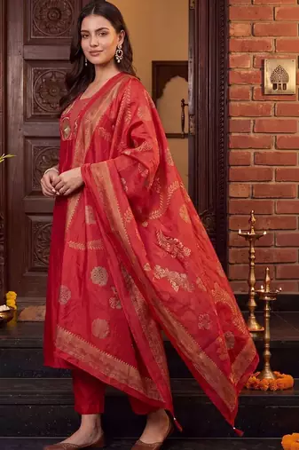 Women Ethnic Motifs Embroidered Regular Kurta with Trousers & With Dupatta