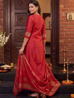 Women Ethnic Motifs Embroidered Regular Kurta with Trousers & With Dupatta 5