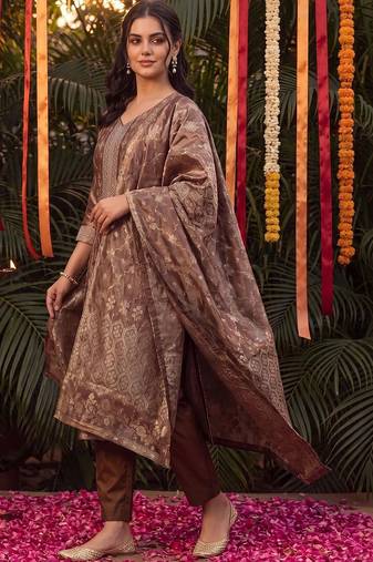 Women Ethnic Motifs Regular Kurta with Trousers & With Dupatta