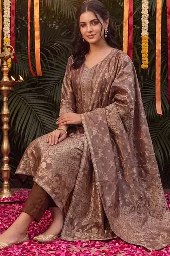 Women Ethnic Motifs Regular Kurta with Trousers & With Dupatta