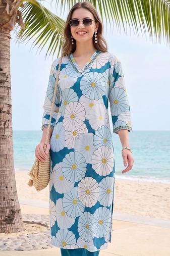 Women Floral Printed Regular Pure Cotton Kurta with Trousers