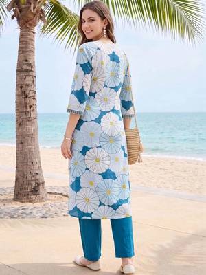 Women Floral Printed Regular Pure Cotton Kurta with Trousers 4