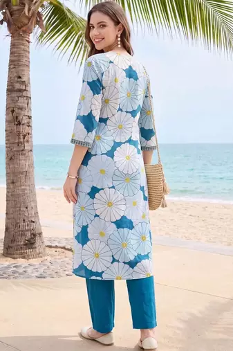 Women Floral Printed Regular Pure Cotton Kurta with Trousers