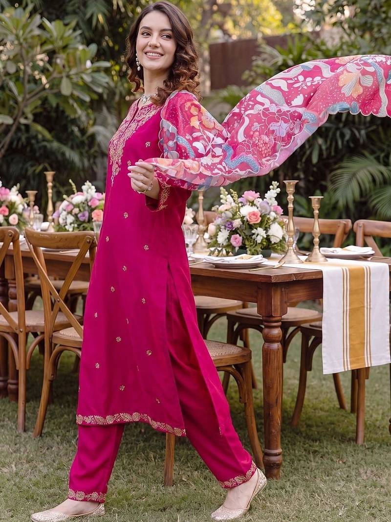 Women Ethnic Motifs Embroidered Regular Thread Work Kurta with Trousers & With Dupatta