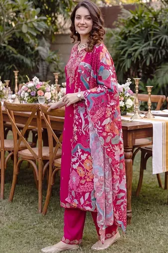 Women Ethnic Motifs Embroidered Regular Thread Work Kurta with Trousers & With Dupatta