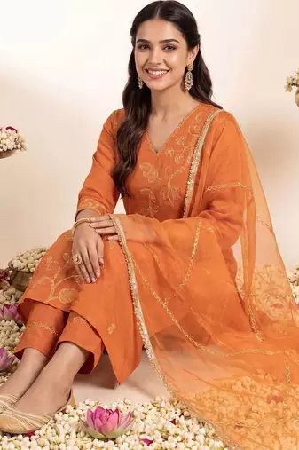 Women Ethnic Motifs Embroidered Regular Thread Work Kurta with Trousers & With Dupatta