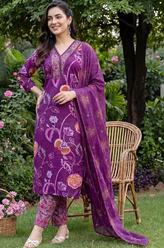 Women Floral Printed Regular Pure Cotton Kurta with Trousers & With Dupatta