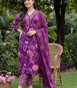 Women Floral Printed Regular Pure Cotton Kurta with Trousers & With Dupatta