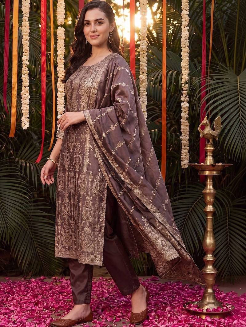Women Ethnic Motifs Regular Kurta with Trousers & With Dupatta