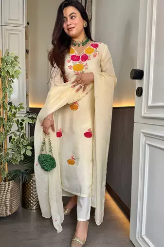 Embroidery Roman Chanderi Fabric Straight Kurta Pant and Dupatta Set