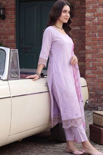 Women Ethnic Motifs Embroidered Regular Thread Work Kurta with Trousers & With Dupatta