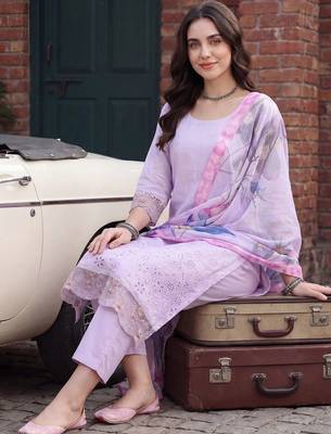 Women Ethnic Motifs Embroidered Regular Thread Work Kurta with Trousers & With Dupatta 4