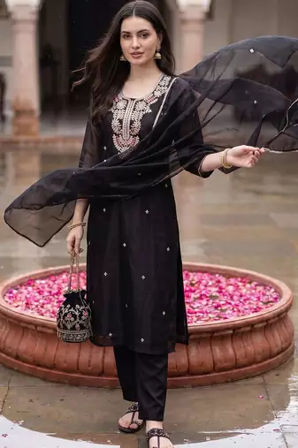 Women Ethnic Motifs Embroidered Regular Thread Work Kurta with Trousers & With Dupatta
