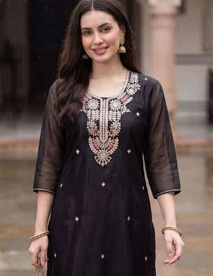 Women Ethnic Motifs Embroidered Regular Thread Work Kurta with Trousers & With Dupatta 2