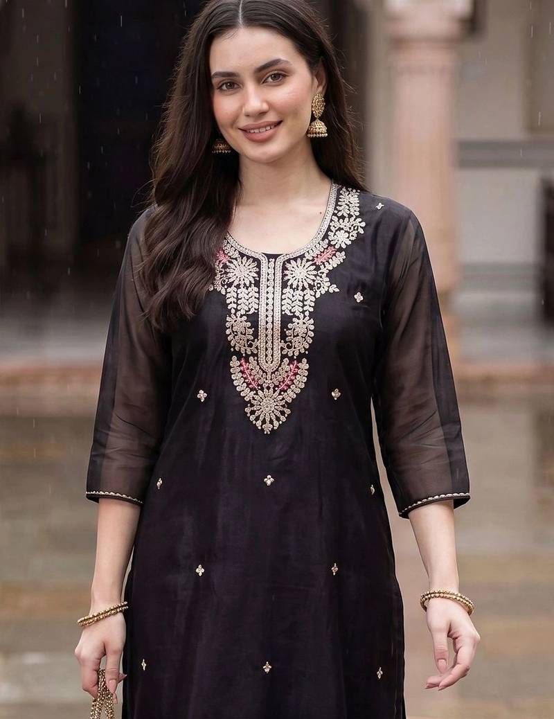 Women Ethnic Motifs Embroidered Regular Thread Work Kurta with Trousers & With Dupatta