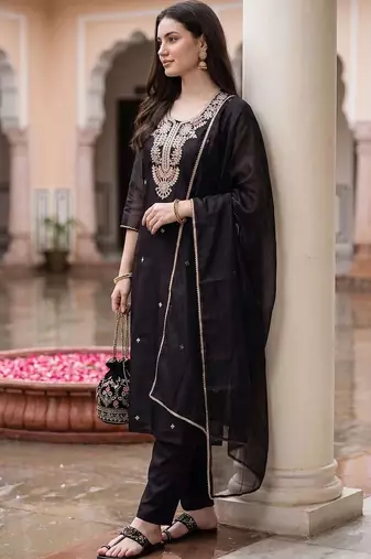 Women Ethnic Motifs Embroidered Regular Thread Work Kurta with Trousers & With Dupatta