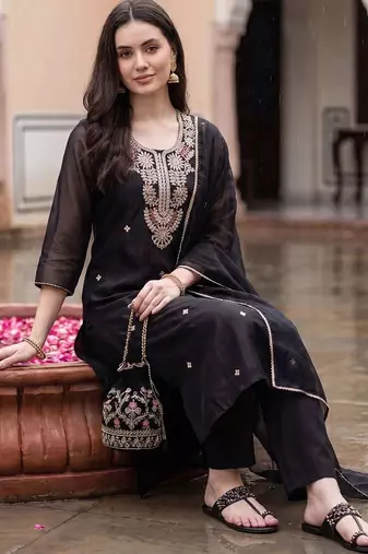 Women Ethnic Motifs Embroidered Regular Thread Work Kurta with Trousers & With Dupatta