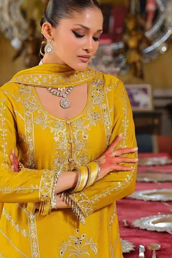 Women Ethnic Motifs Embroidered Regular Thread Work Kurta with Palazzos & With Dupatta