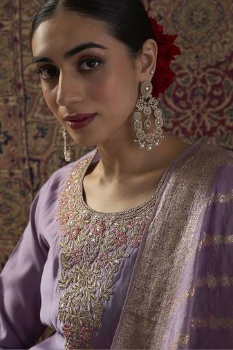 Women Ethnic Motifs Embroidered Regular Thread Work Kurta with Trousers & With Dupatta