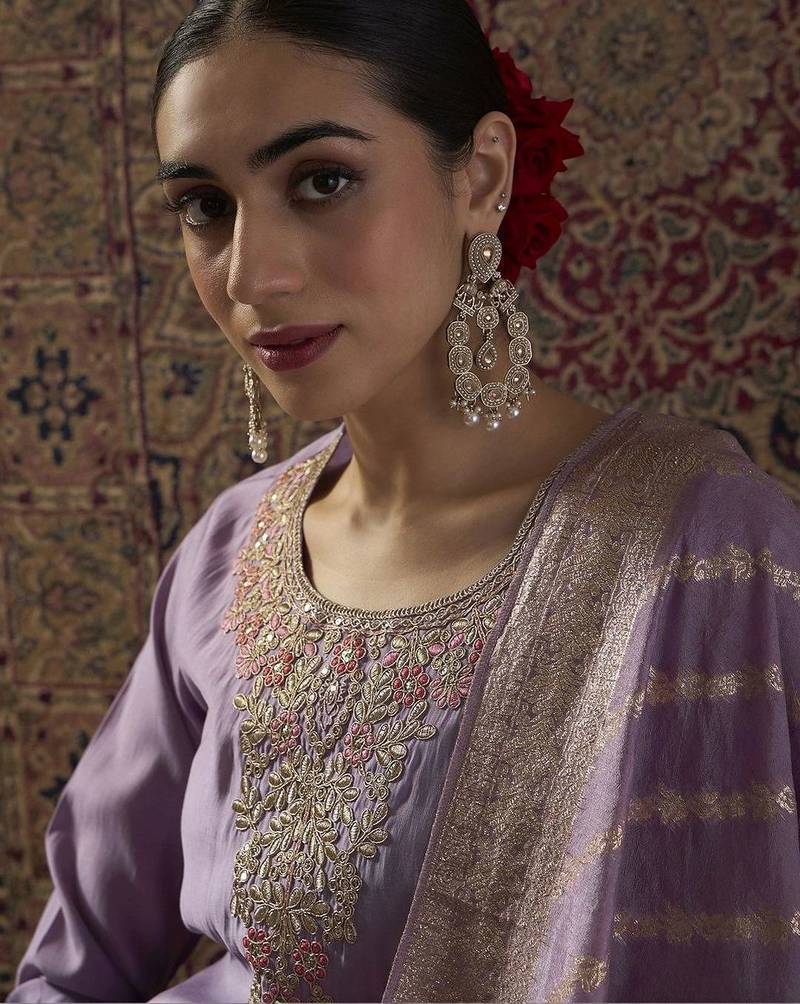 Women Ethnic Motifs Embroidered Regular Thread Work Kurta with Trousers & With Dupatta