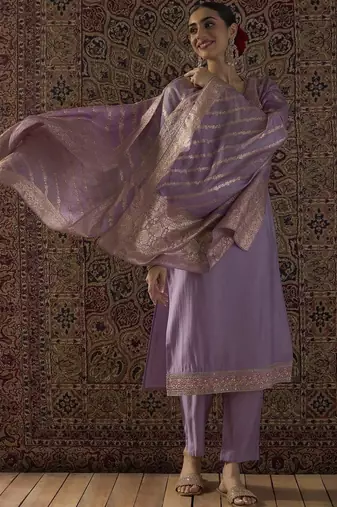 Women Ethnic Motifs Embroidered Regular Thread Work Kurta with Trousers & With Dupatta