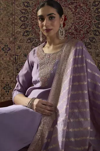 Women Ethnic Motifs Embroidered Regular Thread Work Kurta with Trousers & With Dupatta